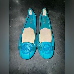 MICHAEL KORS FLATS